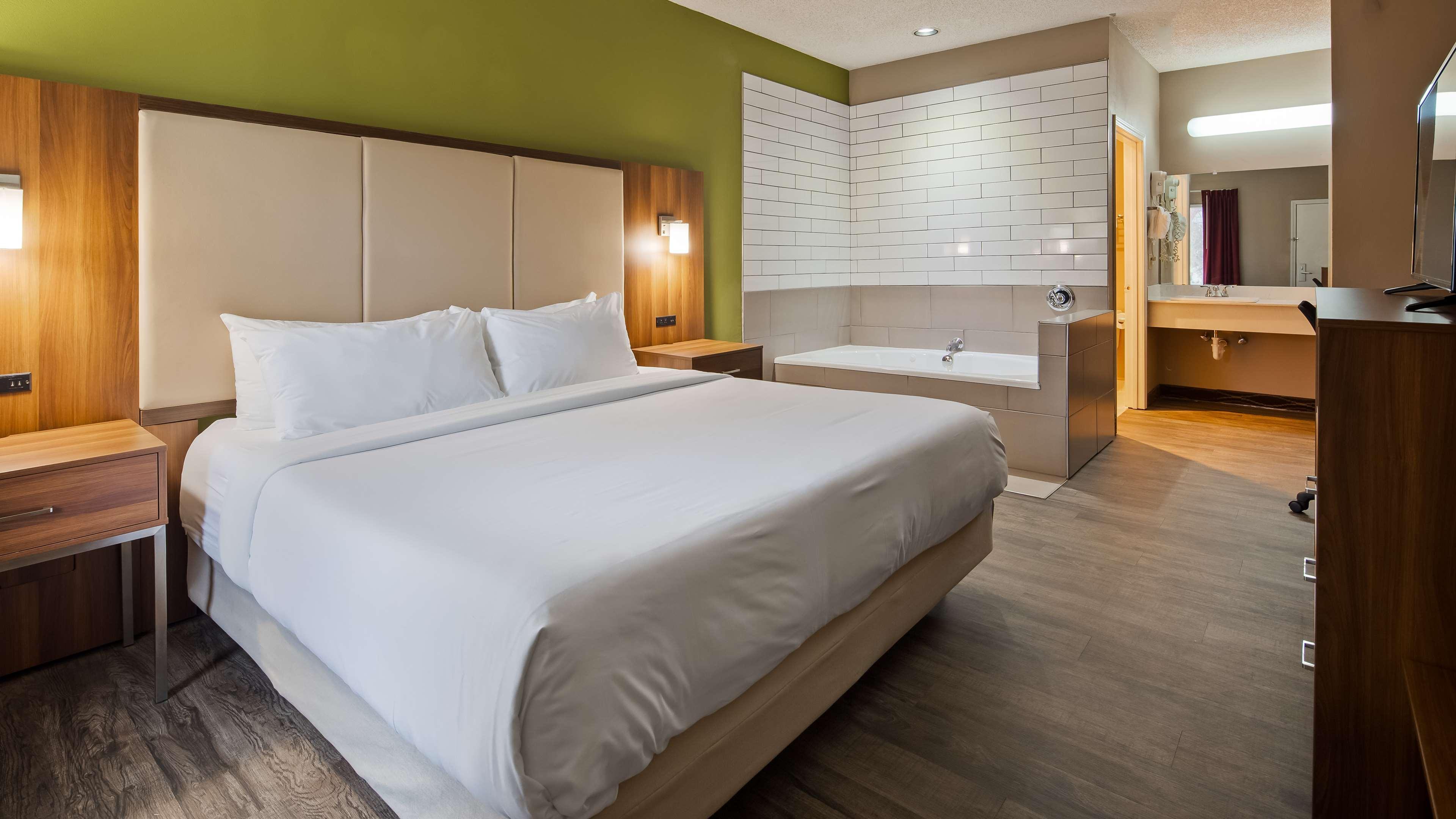 שרץ Best Western Plus Atrium Inn מראה חיצוני תמונה